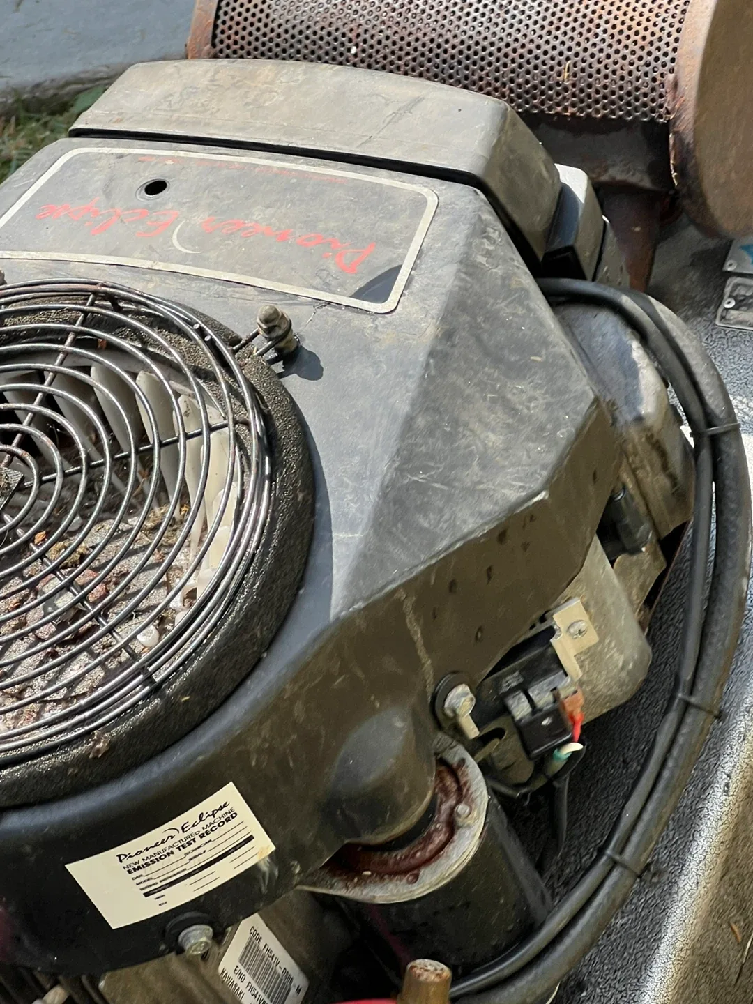 Pioneer Eclipse Floor Cleaning Machine image indicator(3)