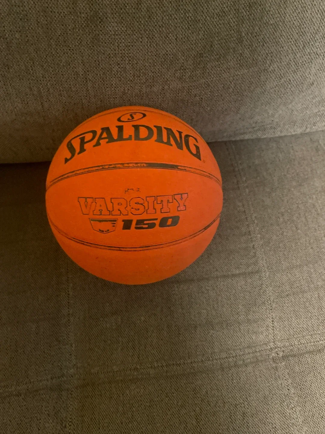 Spalding Varsity 150 Basketball thumbnail