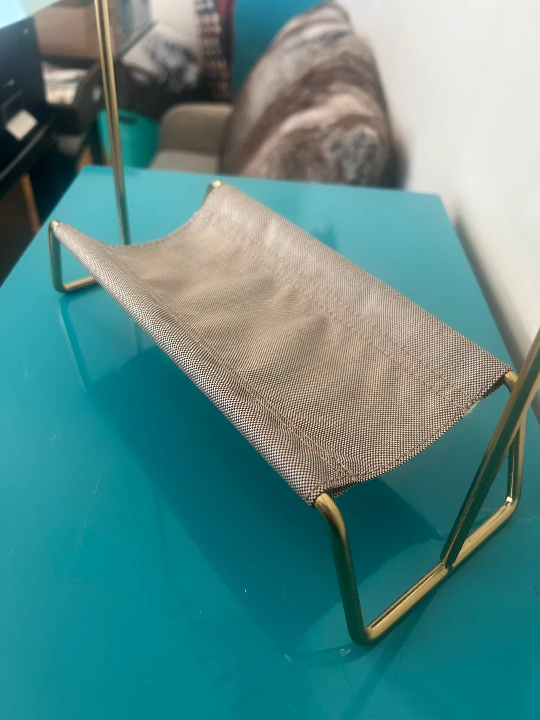 ✨NEW Jewelry Stand – Gold Frame with Fabric Tray image indicator(4)