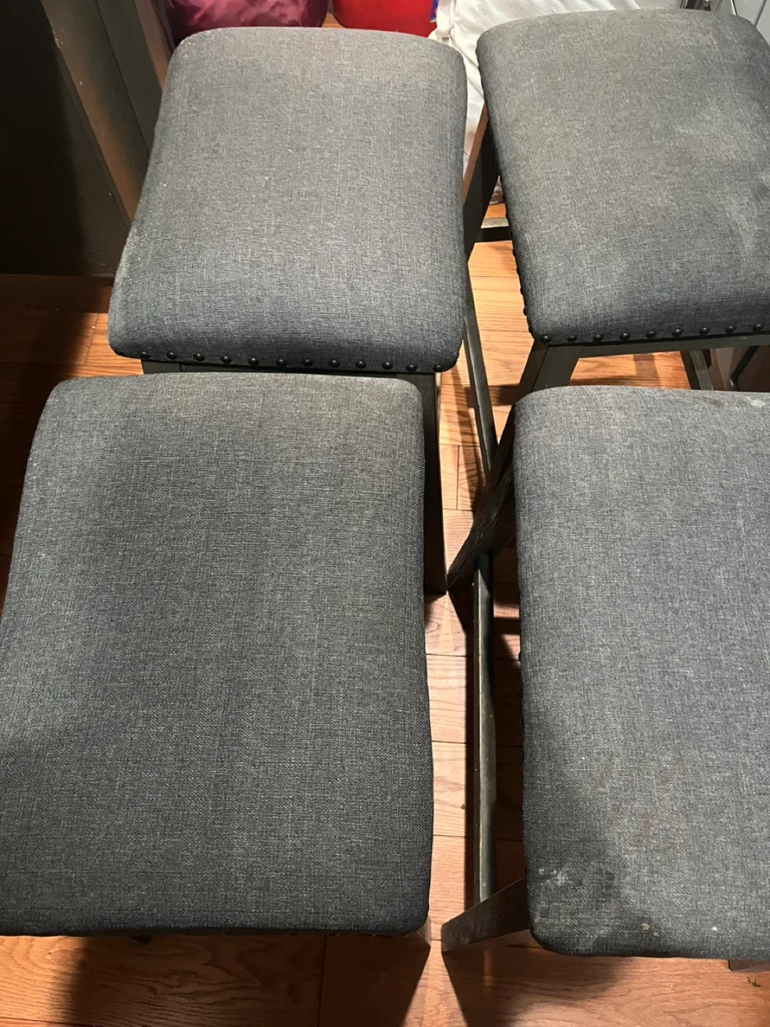 Counter Height Table with 4 Stools