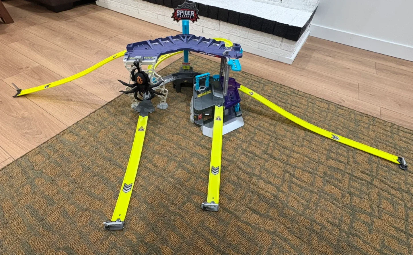 Metal Machines Spider Strike Playset image indicator(4)