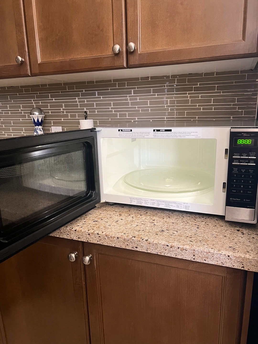 Panasonic The Genius Inverter Microwave Oven - photo 3