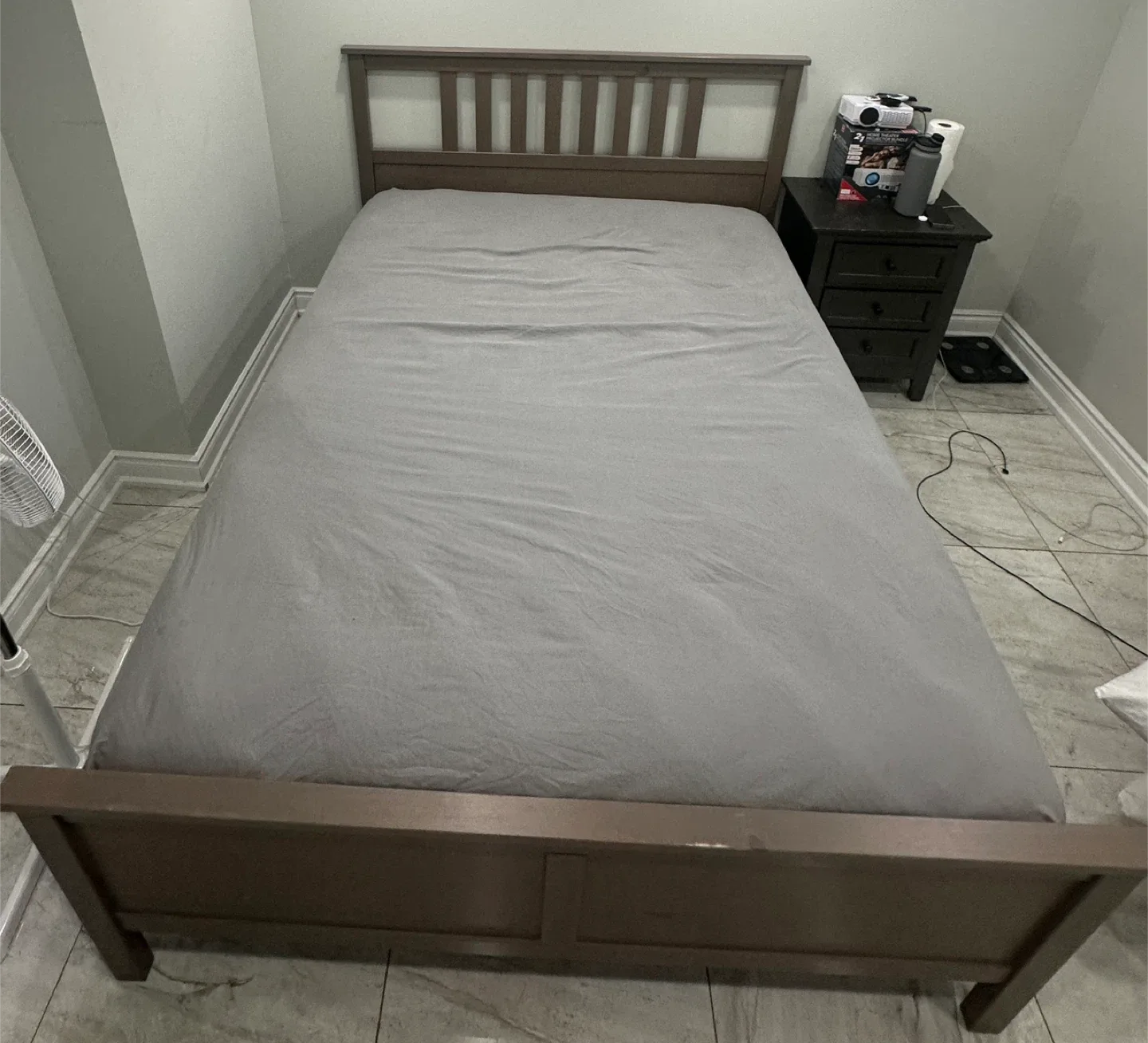 Queen Size Mattress image indicator(3)