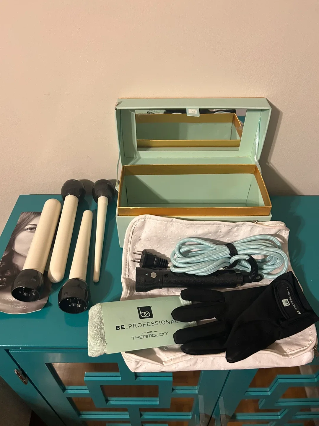 💫4-in-1 Thermolon Curling Wand Set image indicator(2)