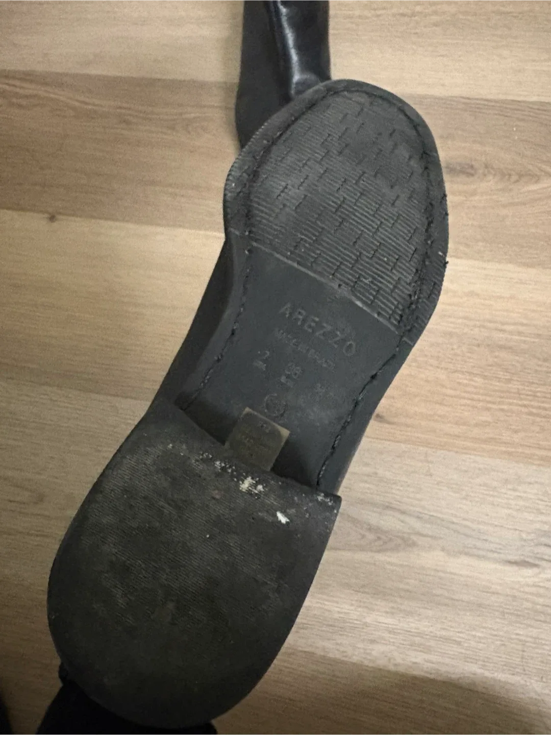 Arrezo genuine Leather Ankle Boots image indicator(6)