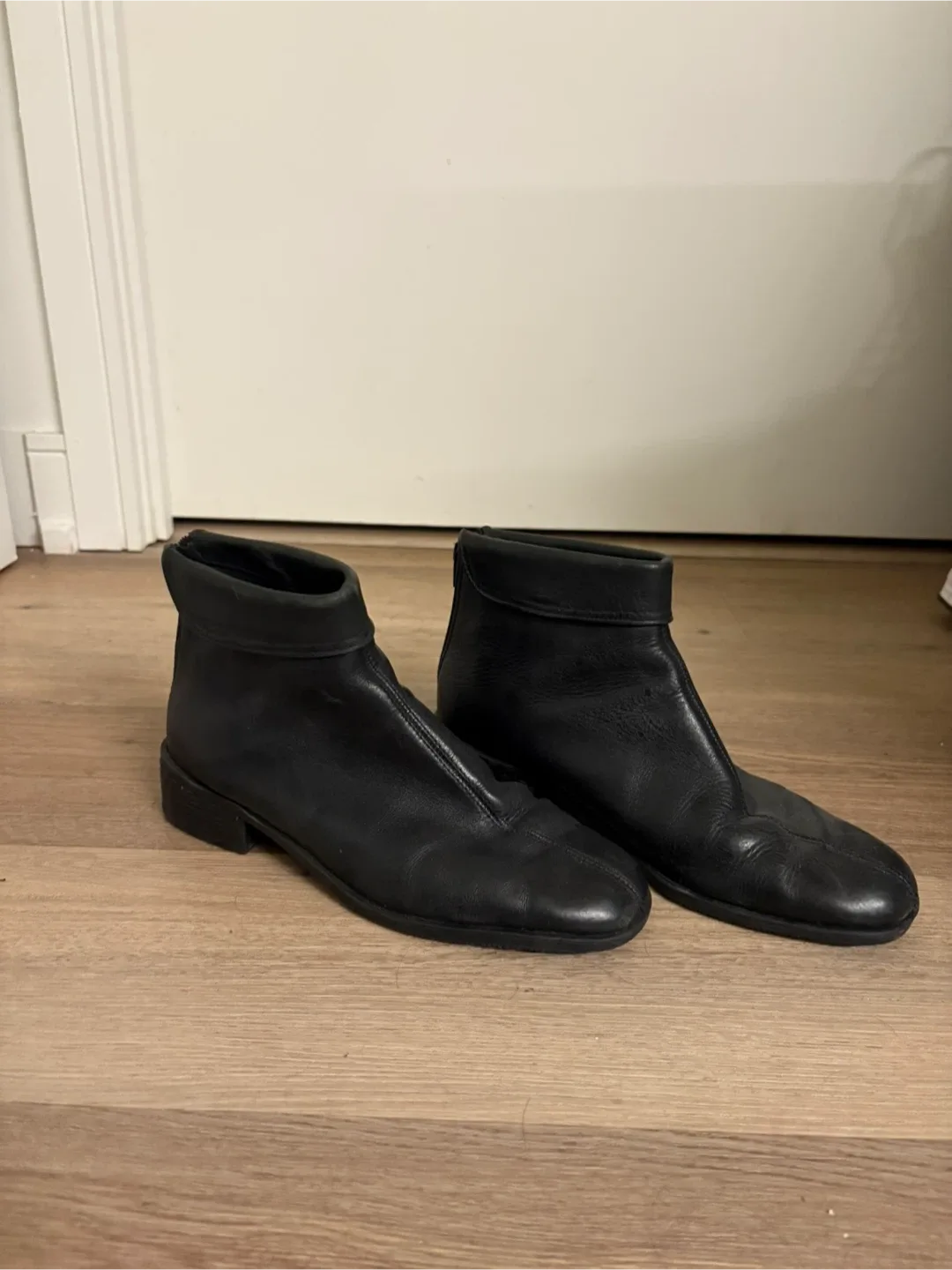 Arrezo genuine Leather Ankle Boots