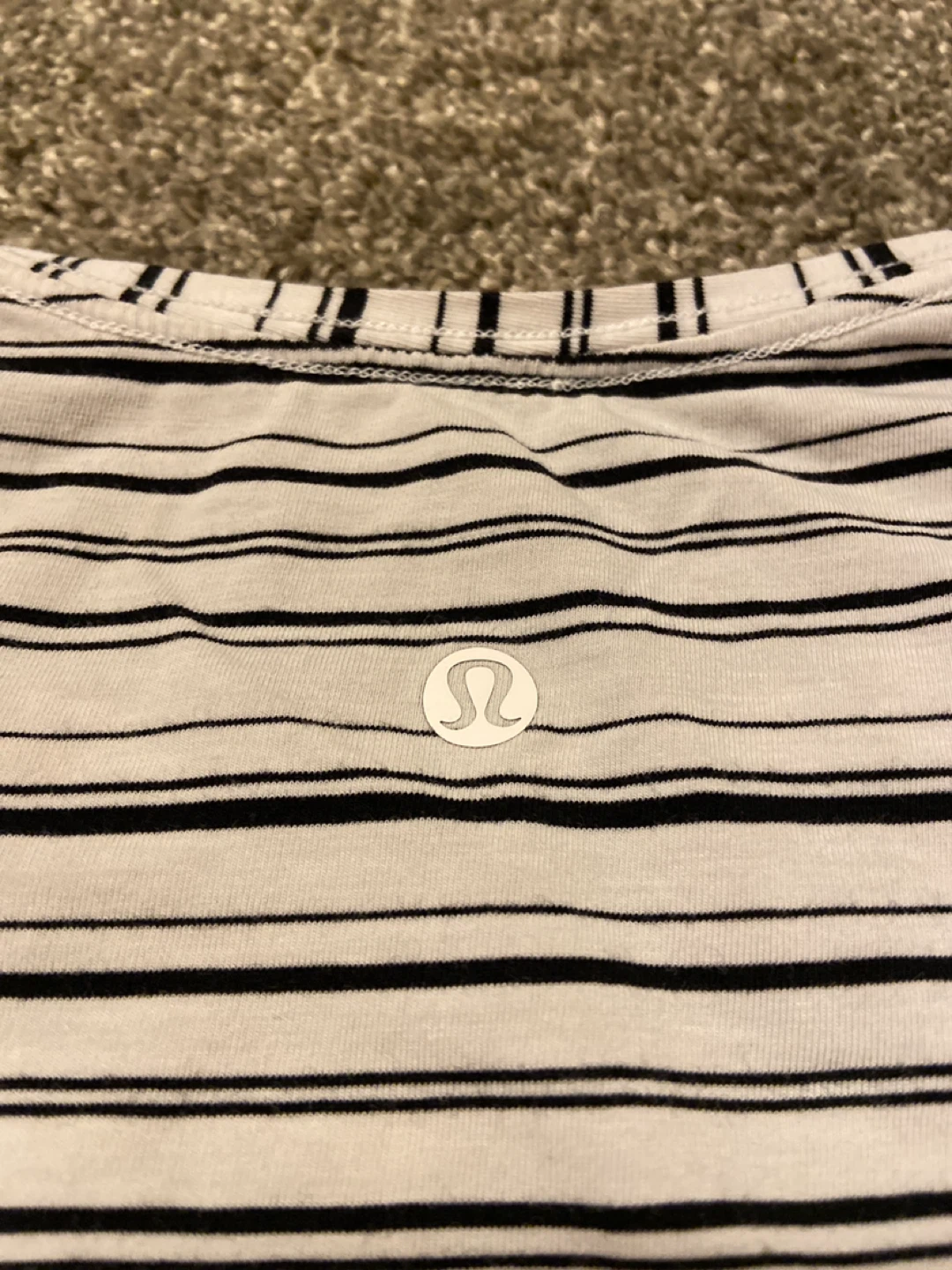 Lululemon Striped T-Shirt Size 4 - photo 2