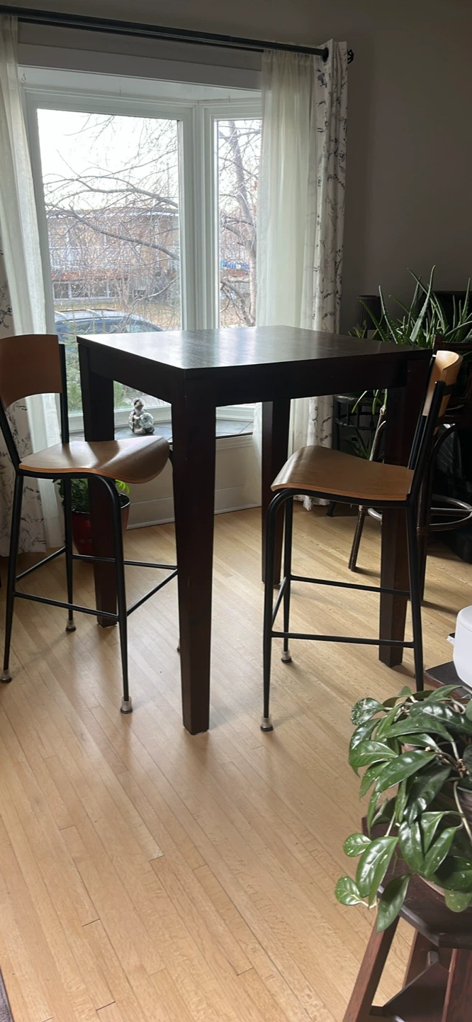 Square Bar Table with Two Stools