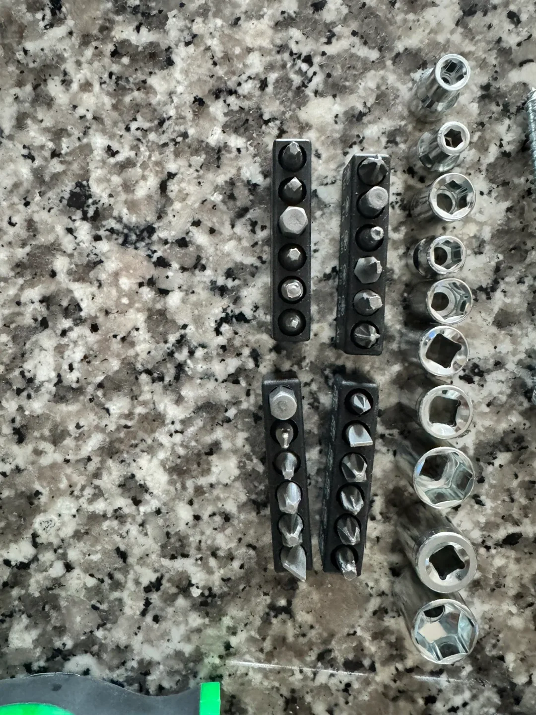 Mixed Screwdriver Set image indicator(2)