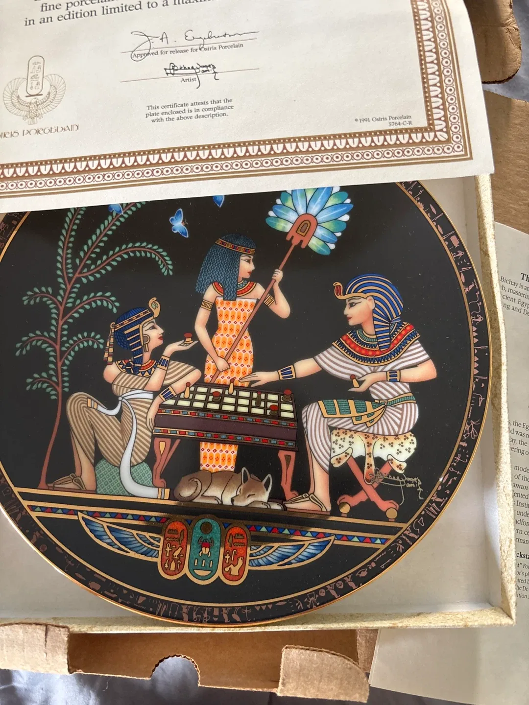 Osiris Porcelain "Ancient Game of Senet" Plate image indicator(2)