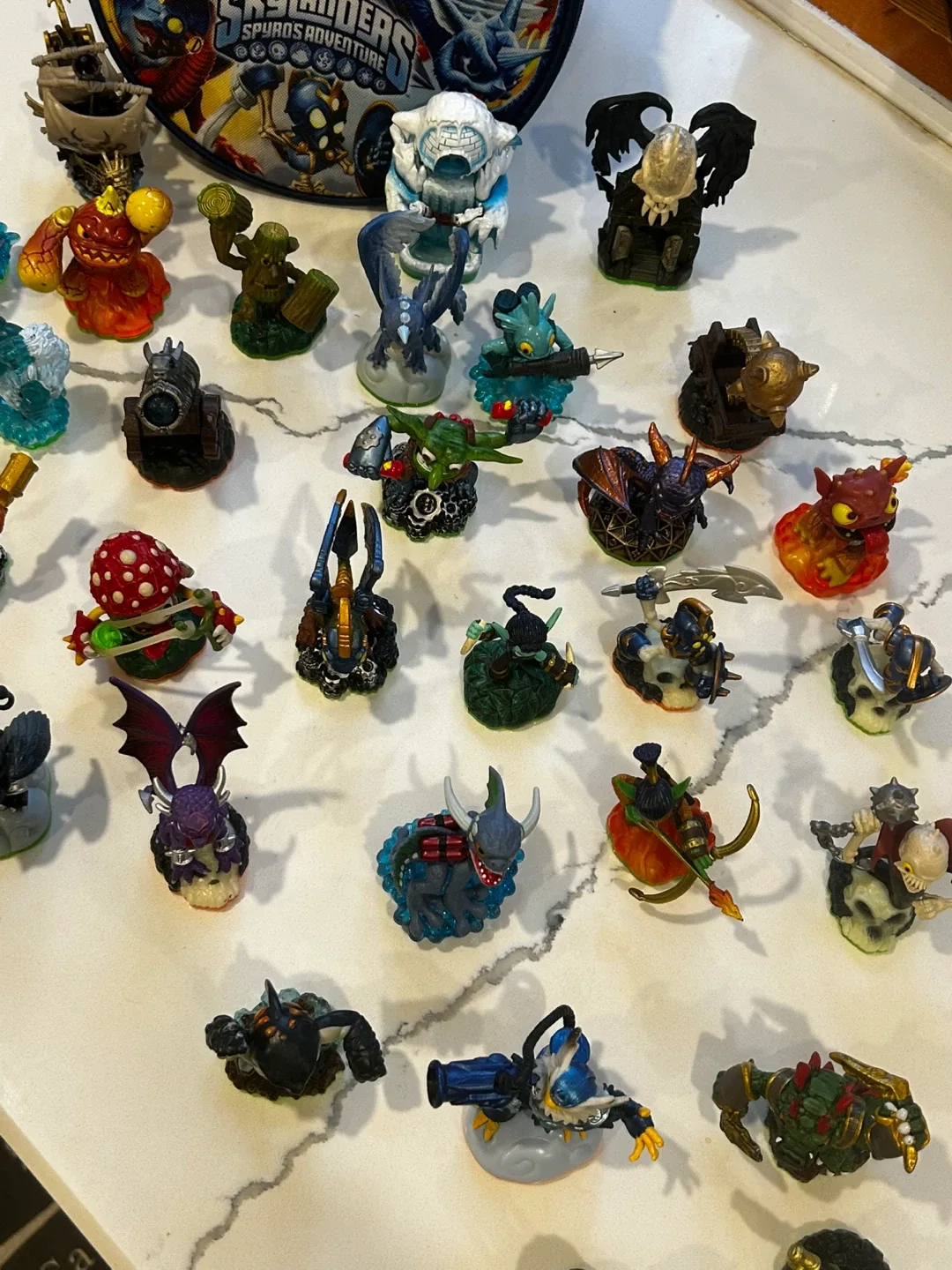 Skylanders Figures Lot image indicator(10)