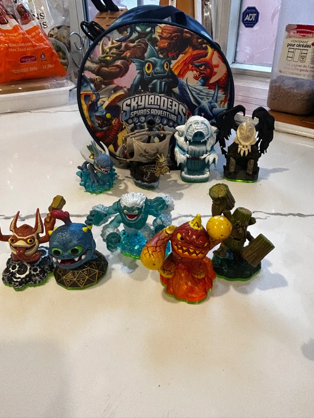 Skylanders Figures Lot image indicator(9)