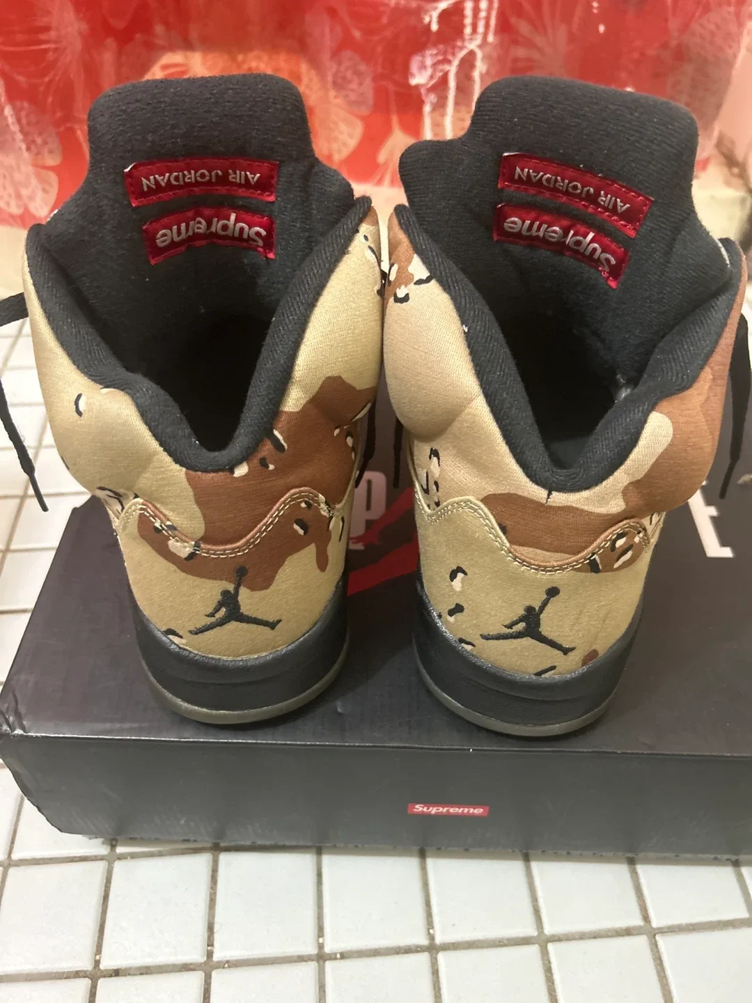 Air Jordan 5 Retro Supreme Desert Camo image indicator(2)
