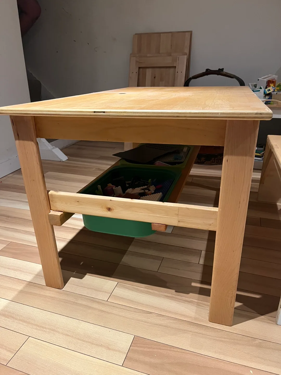 Kids Table and Bench with Storage image indicator(4)