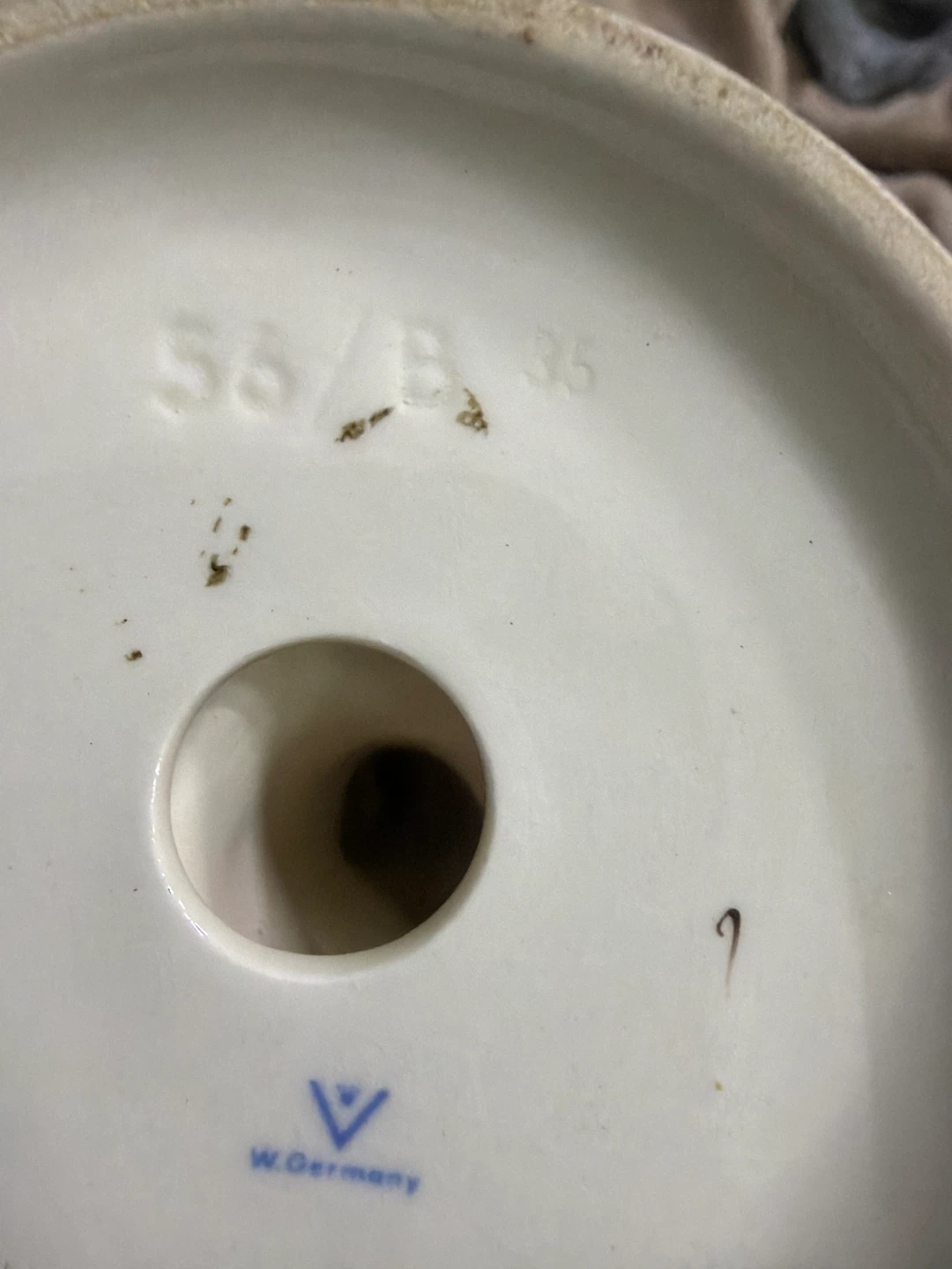 Vintage Goebel Hummel Figurine 55/B - photo 4