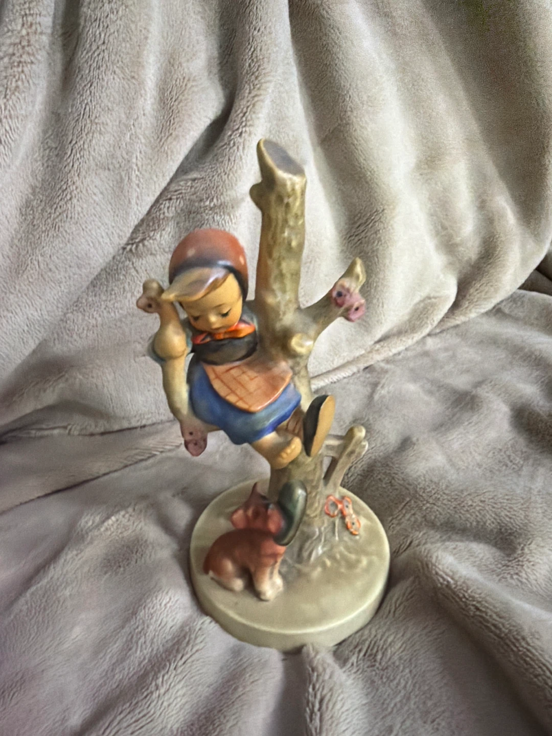 Vintage Goebel Hummel Figurine 55/B