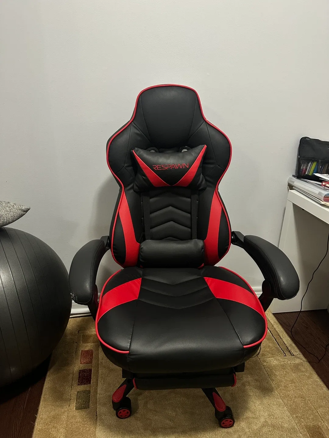 Respawn 110 Pro Red Gaming Chair image indicator(2)