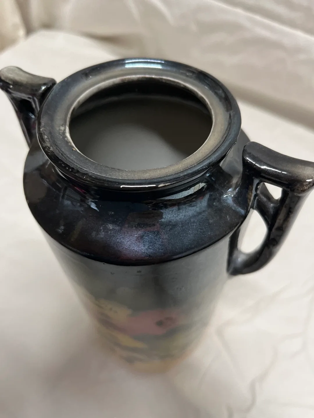 Vintage Floral Vase with Handles image indicator(3)