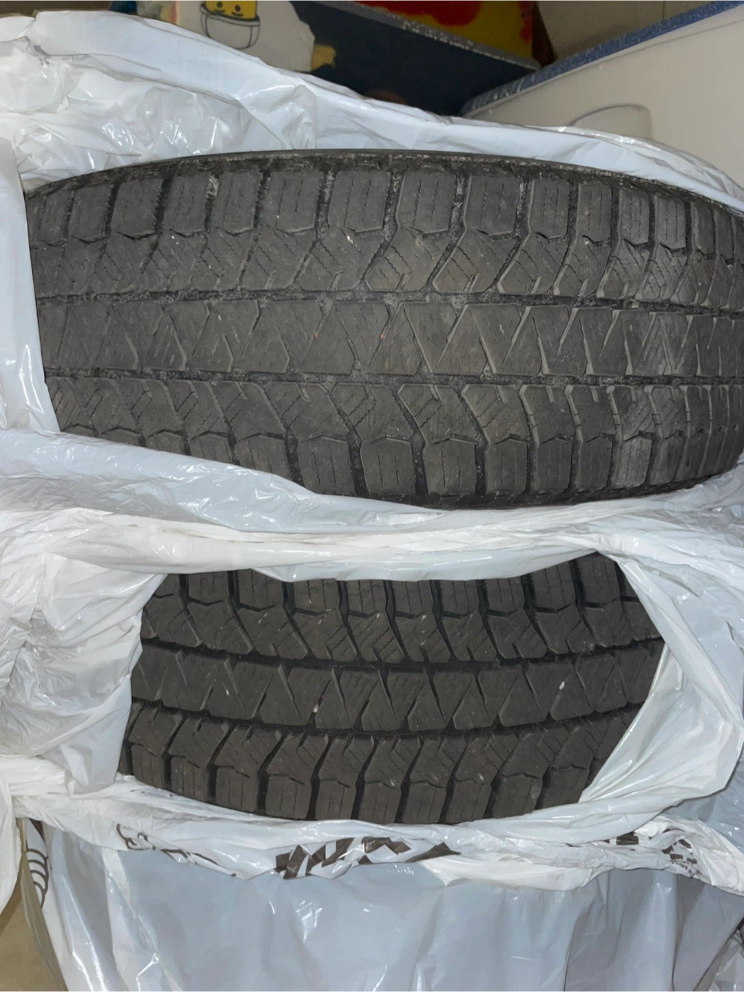 4 Bridgestone Winter Tires 195/65R15 - photo 4