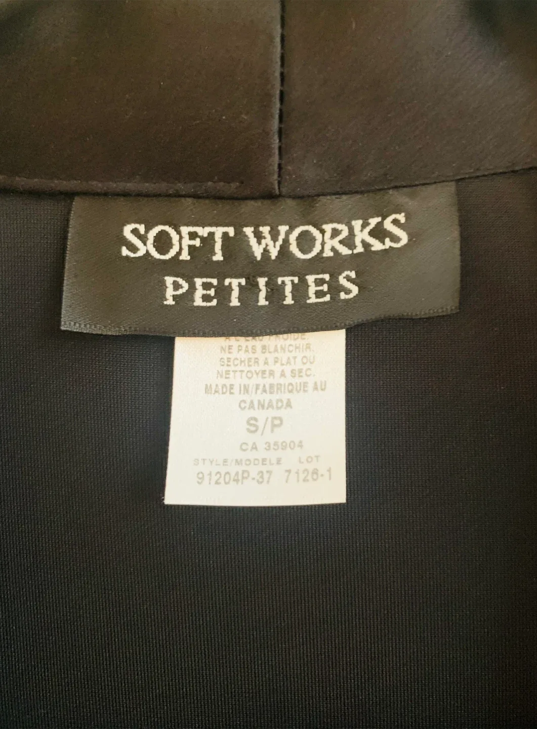 Vintage Soft Works Black Velvet Blazer - Size S/P image indicator(2)