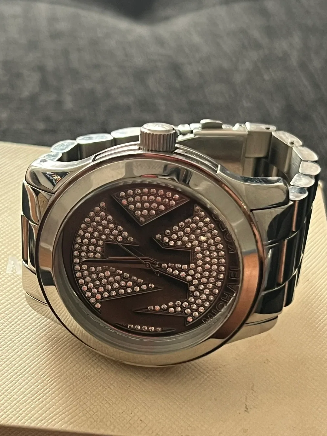 Michael Kors Women's Watch image indicator(2)