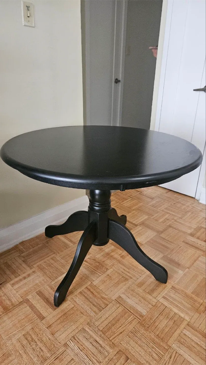 Round Dining Table