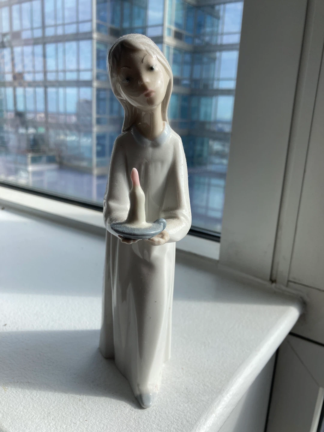 8inch Lladro girl with candle figurine - photo 2