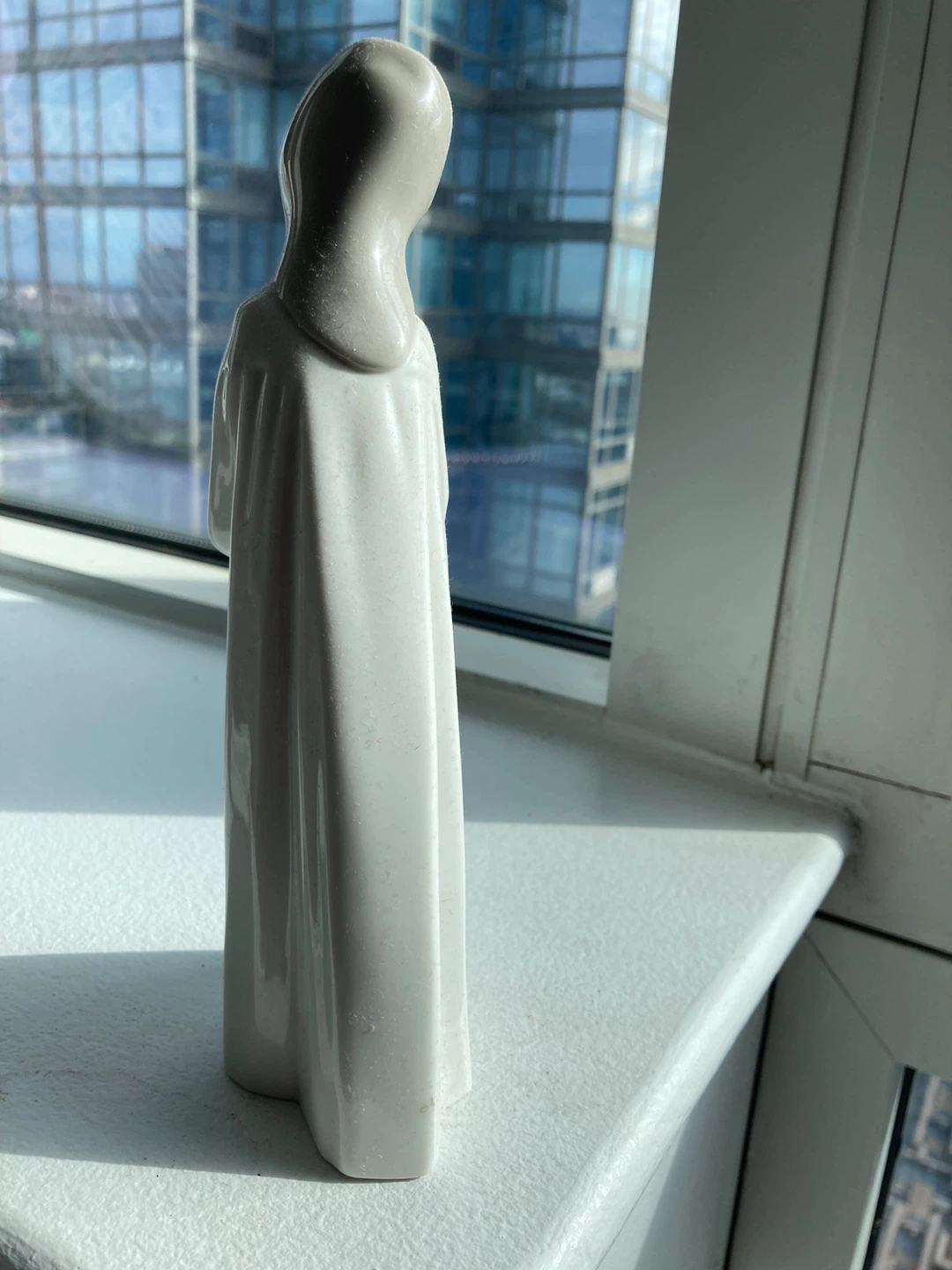 8inch Lladro girl with candle figurine - photo 3