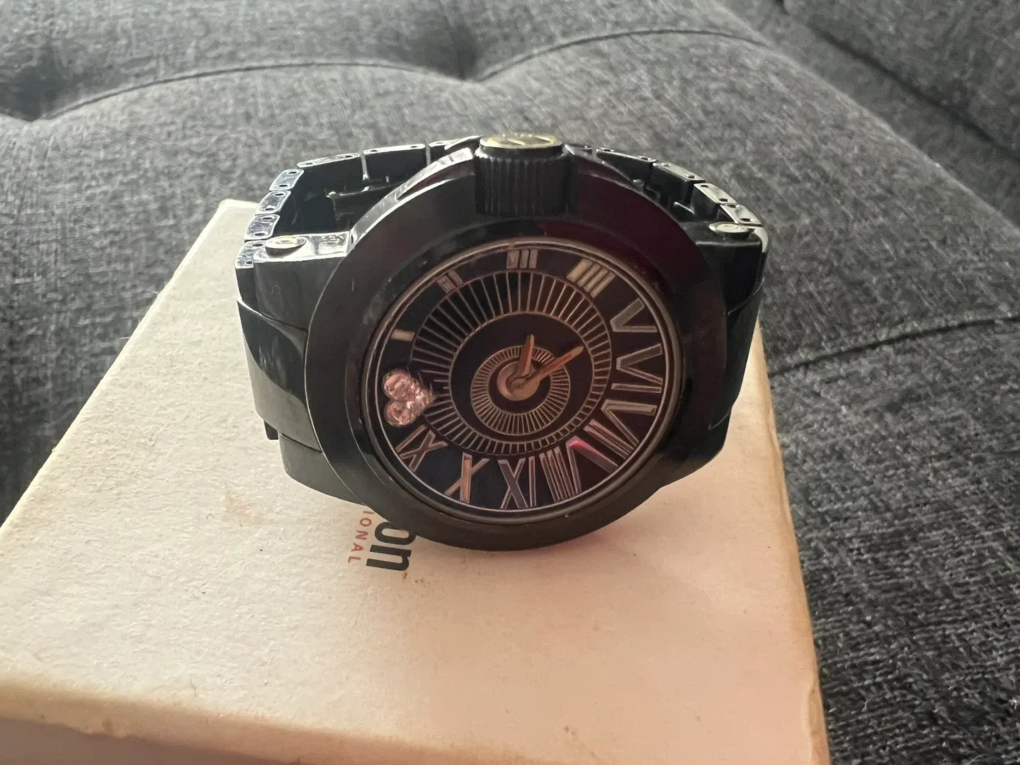 Lady & Heart Collection Black Watch image indicator(2)