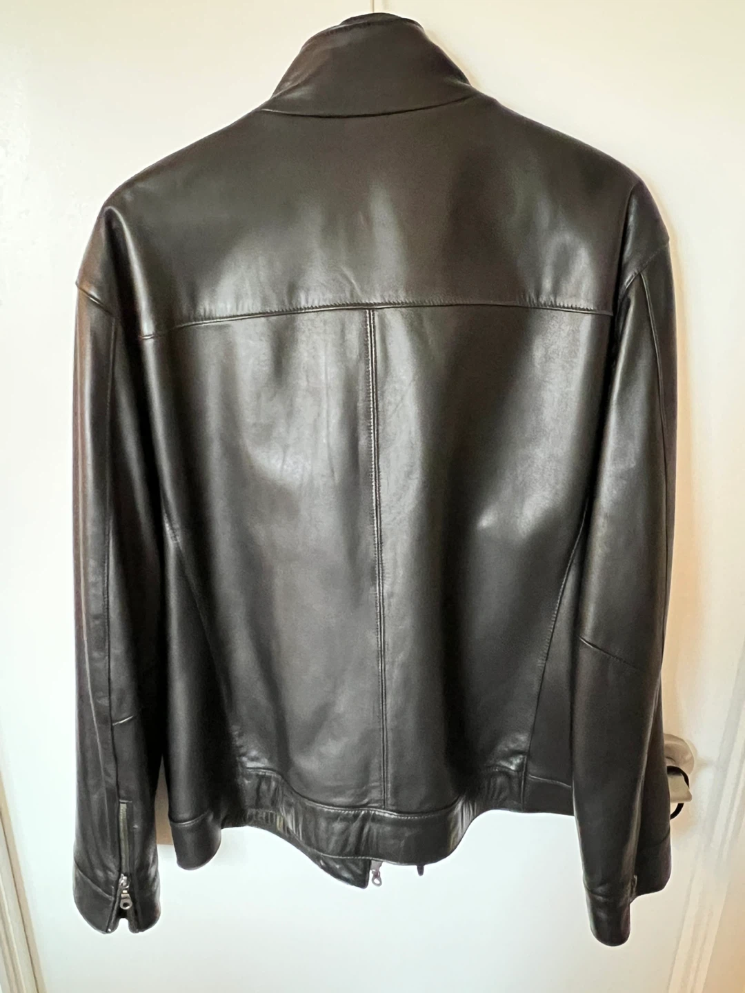 Danier Black Leather Jacket - Size L - photo 3