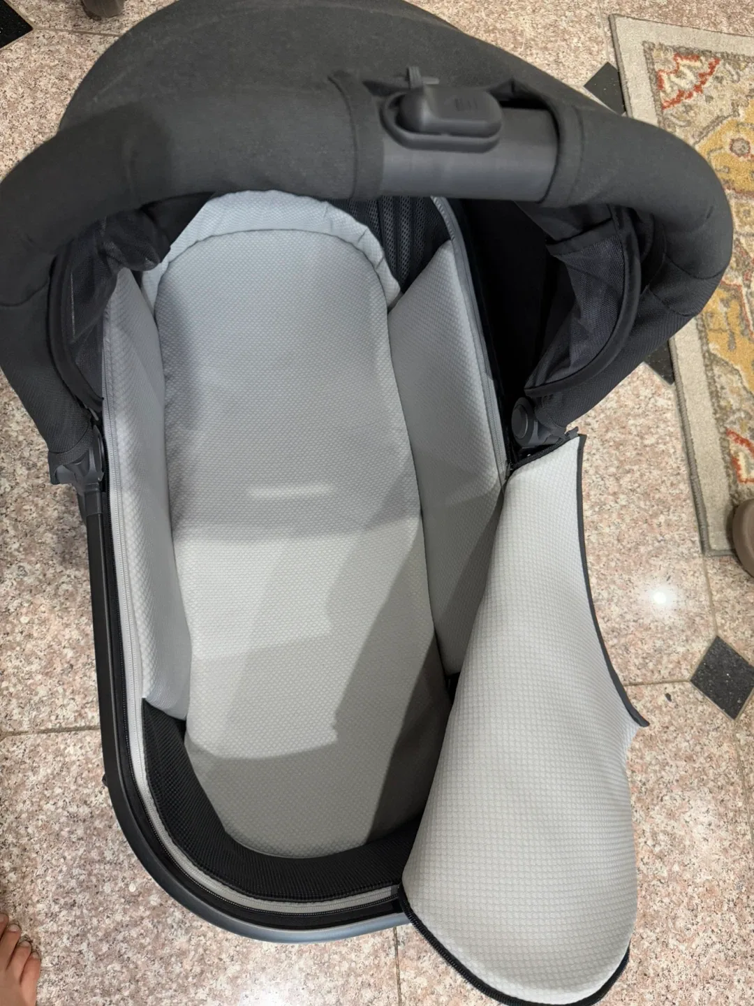 UPPAbaby Bassinet - Black image indicator(2)