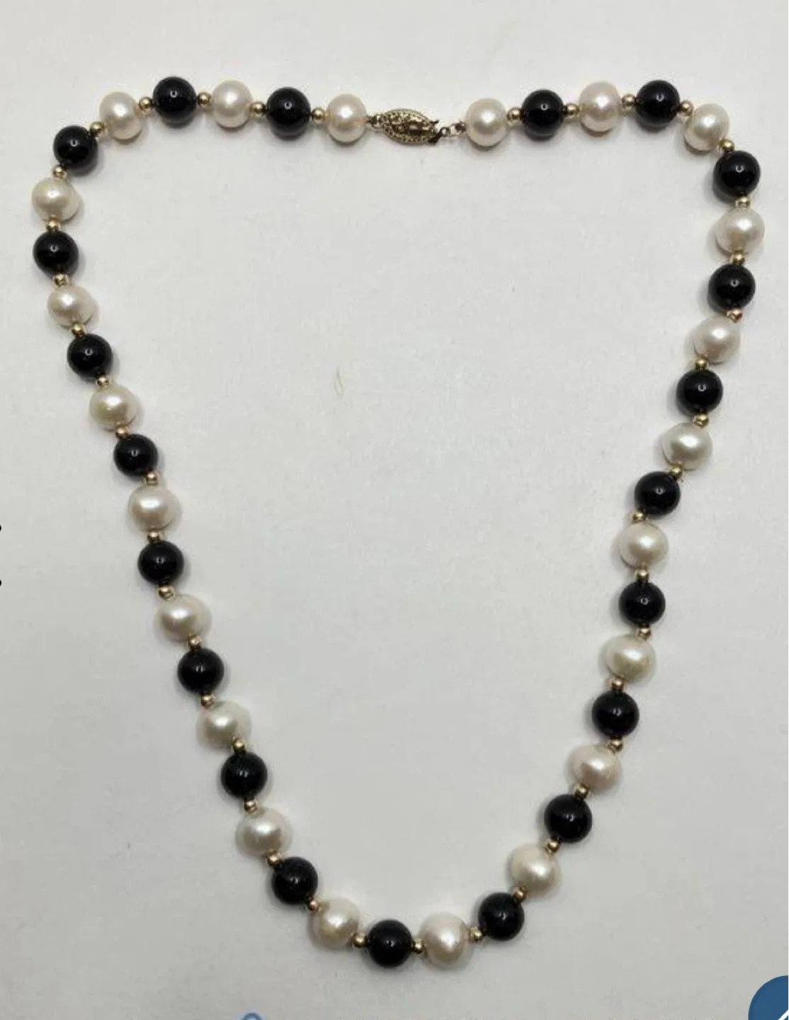Pearl and Black Onyx Beaded Necklace image indicator(2)