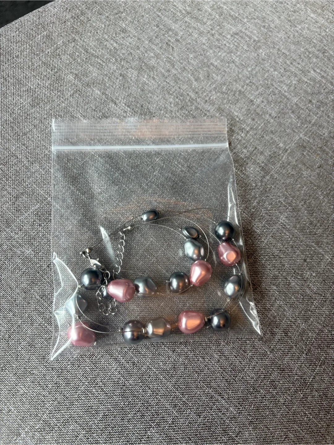 Pearl Necklace - Pink & Grey image indicator(2)