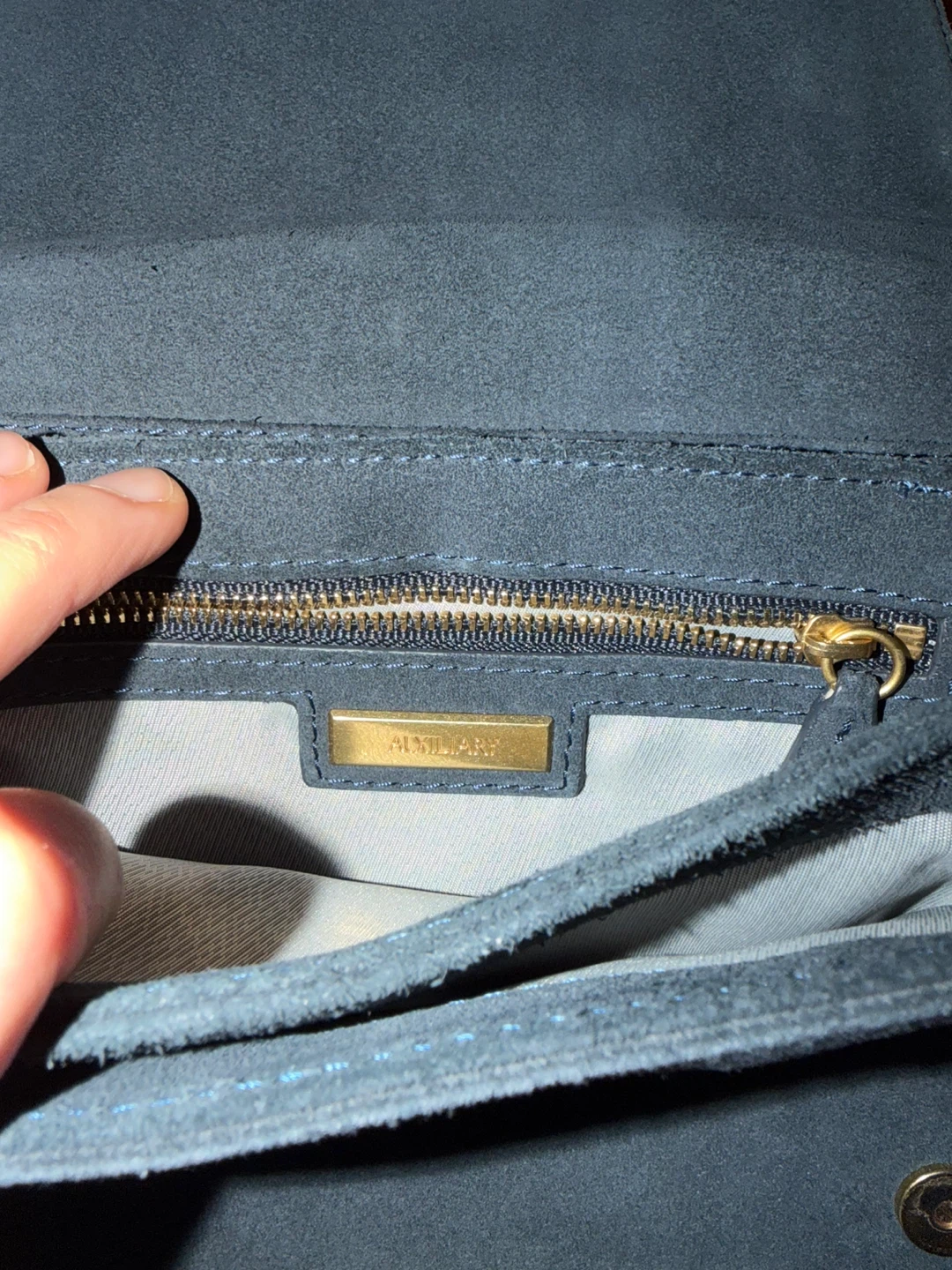 Aritzia Auxiliary Suede Crossbody Bag - photo 2