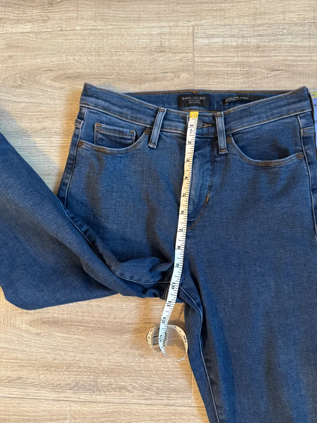 Banana Republic HR Skinny stretch Jeans Size 26-28 image indicator(3)