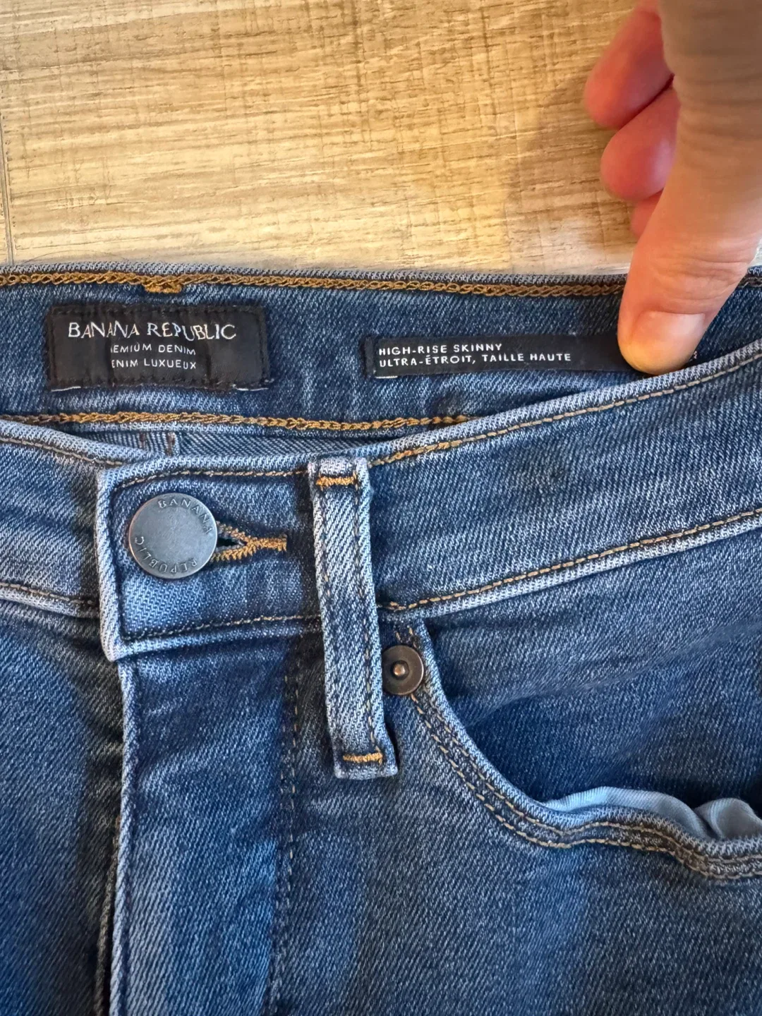 Banana Republic HR Skinny stretch Jeans Size 26-28 image indicator(7)