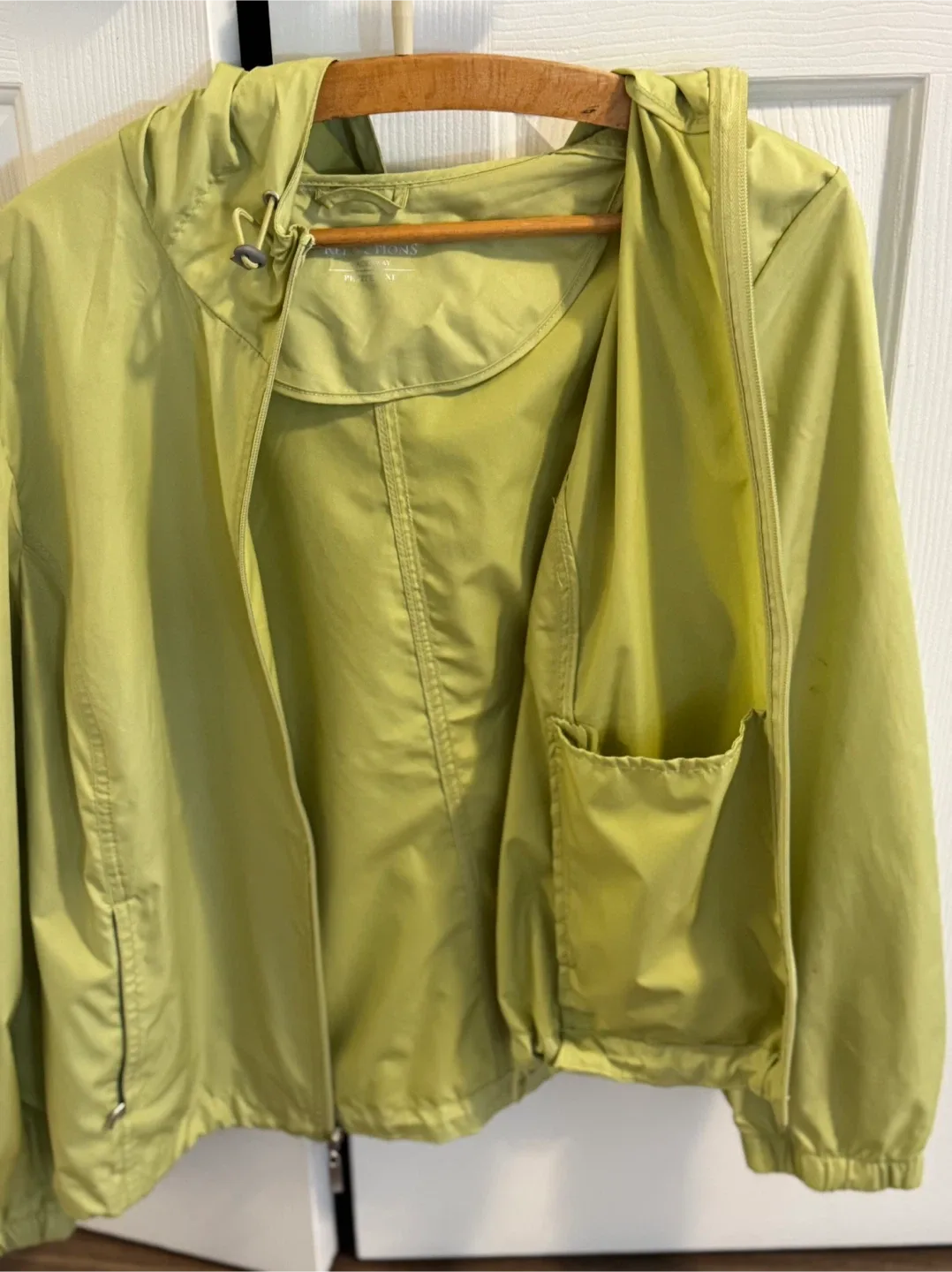 Northern Reflections Rain Jacket - PetiteXL - Light lime  Green image indicator(3)