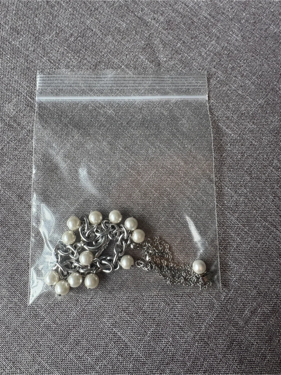 Pearl Necklace & Bracelet Set image indicator(3)