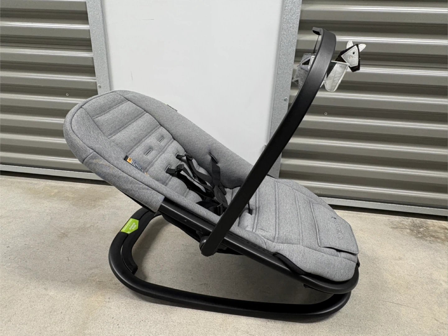 Baby Jogger Infant Bouncer with Toy Bar - photo 2