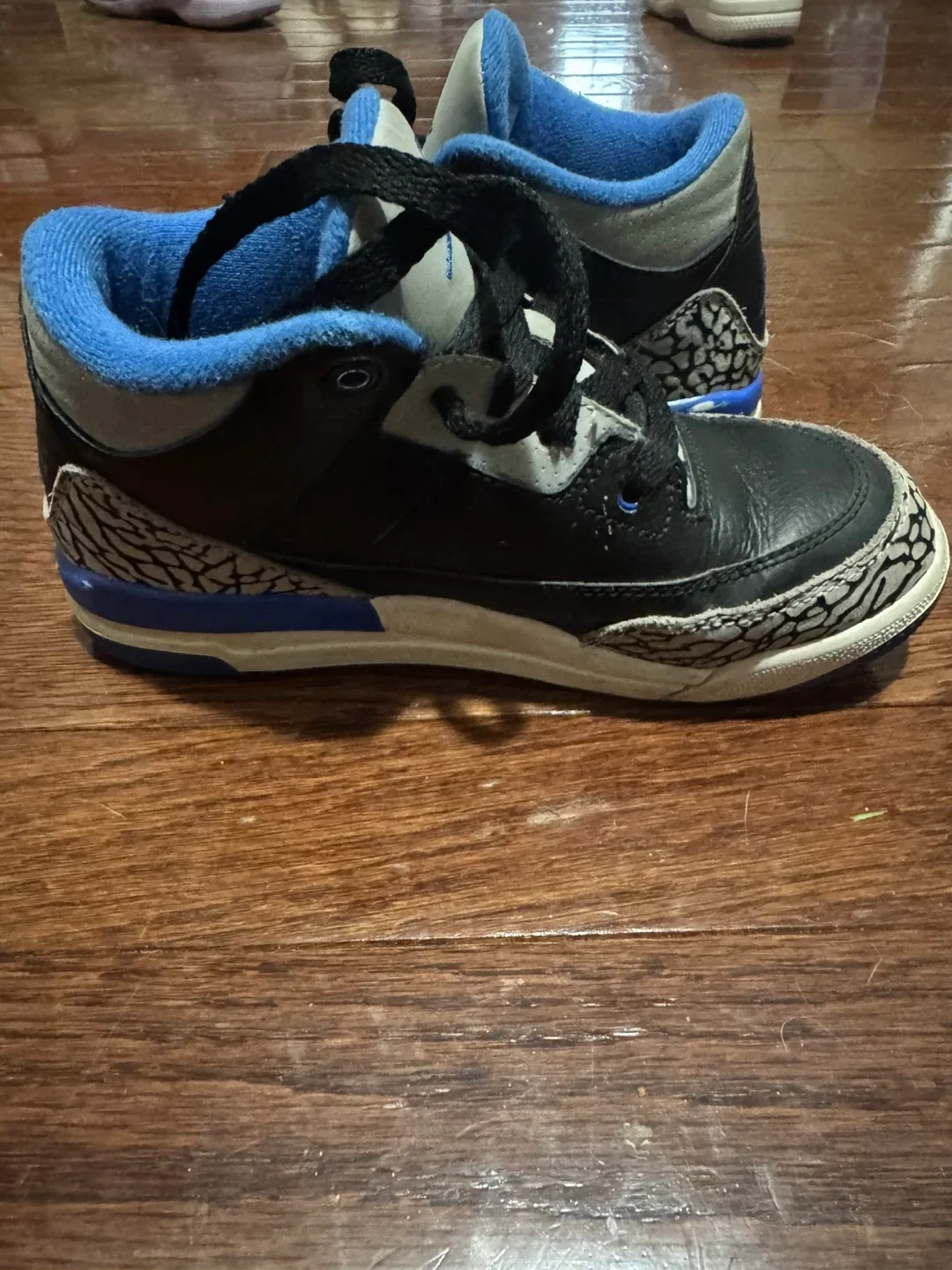 Air Jordan 3 Retro Sport Blue (size 2) image indicator(6)