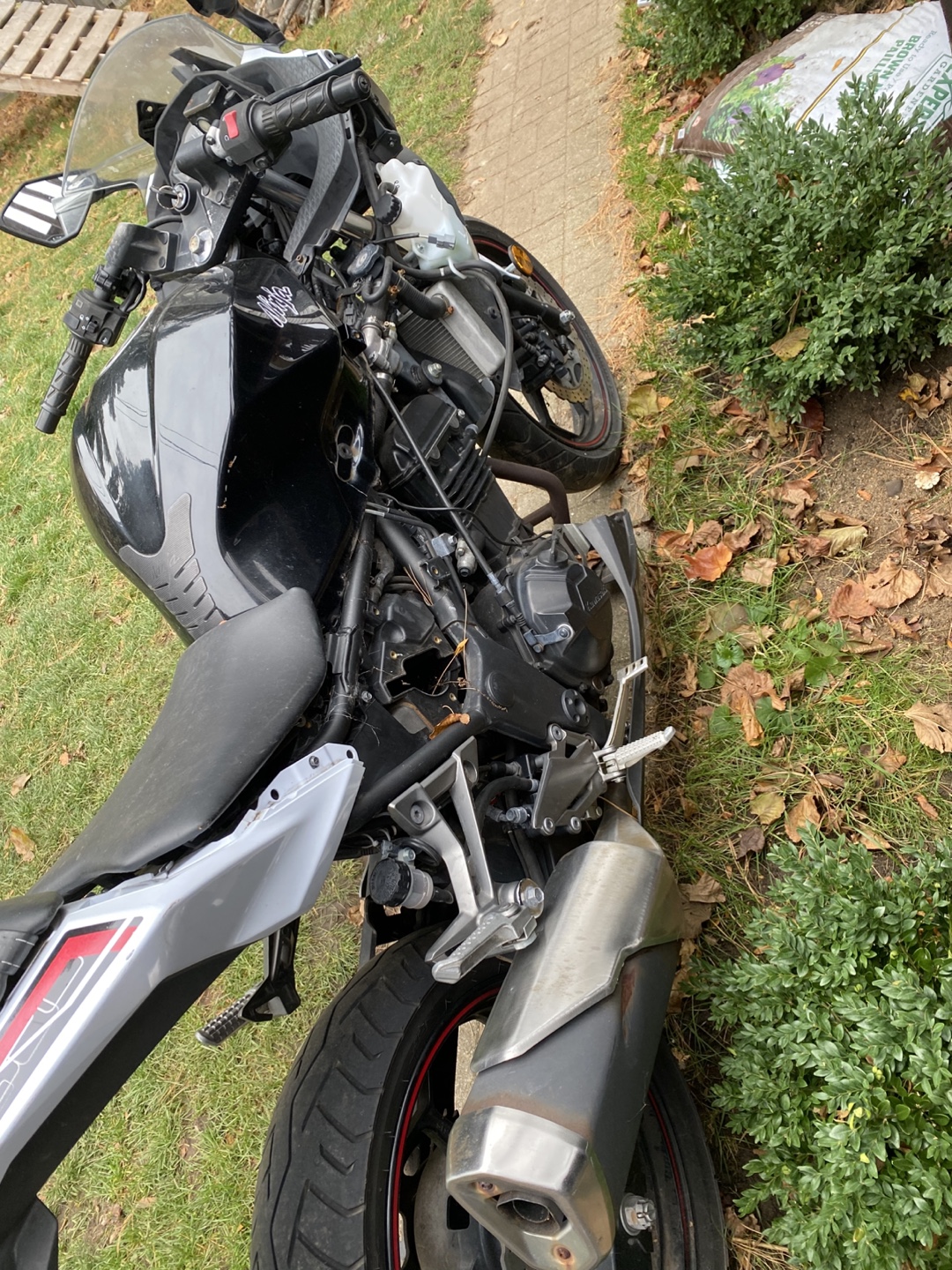 Motorcycle for parts or fixing - photo 3