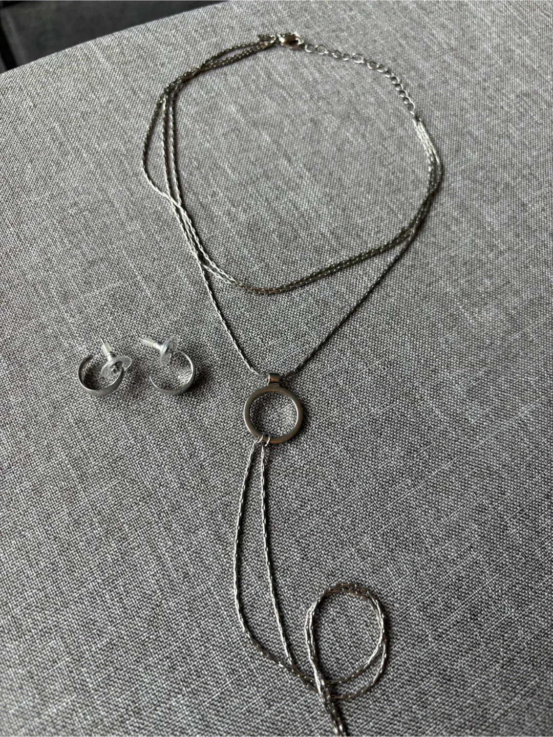 Dynamite Necklace and Earring Set