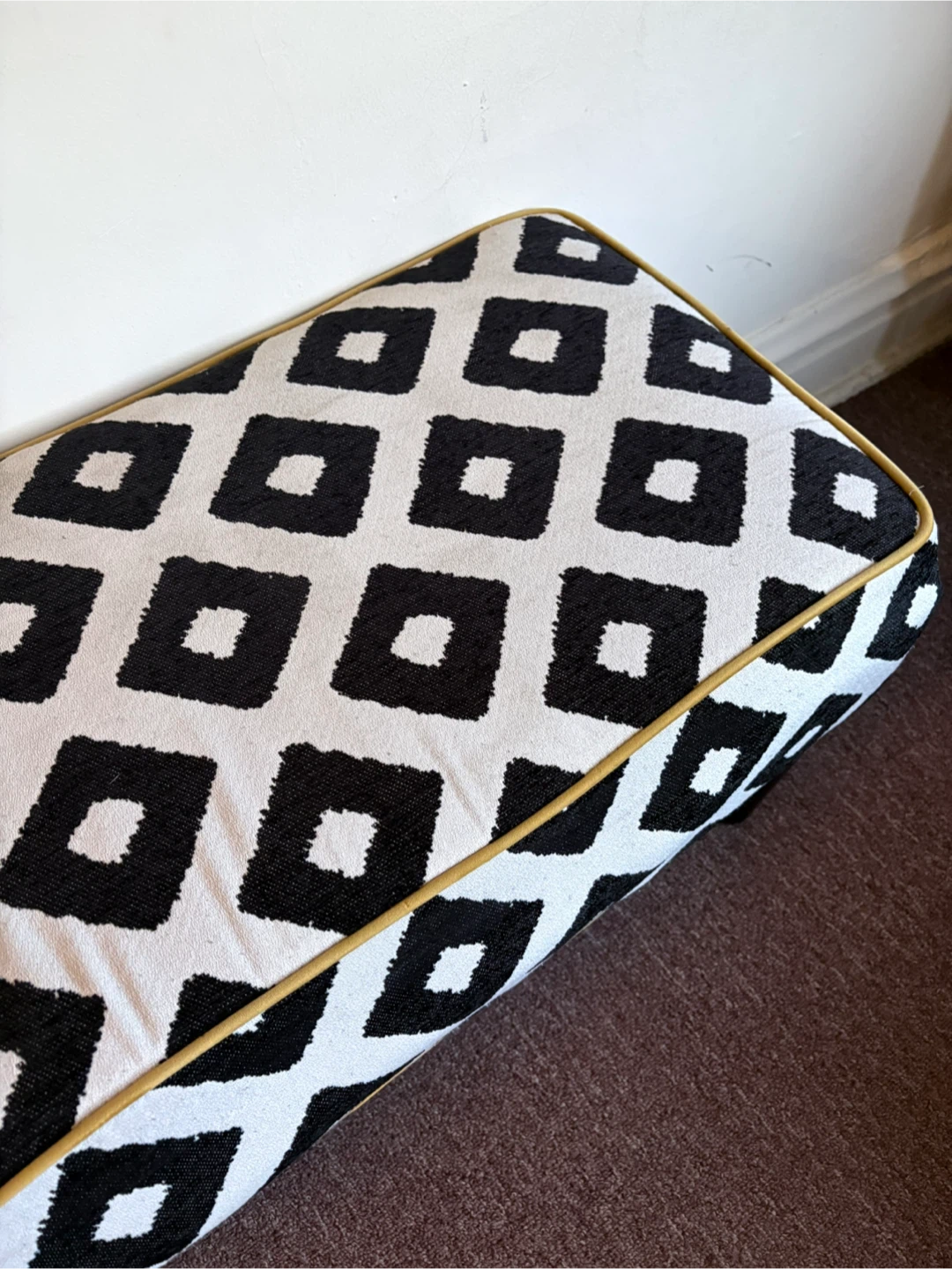Black & White Patterned Bench - photo 2