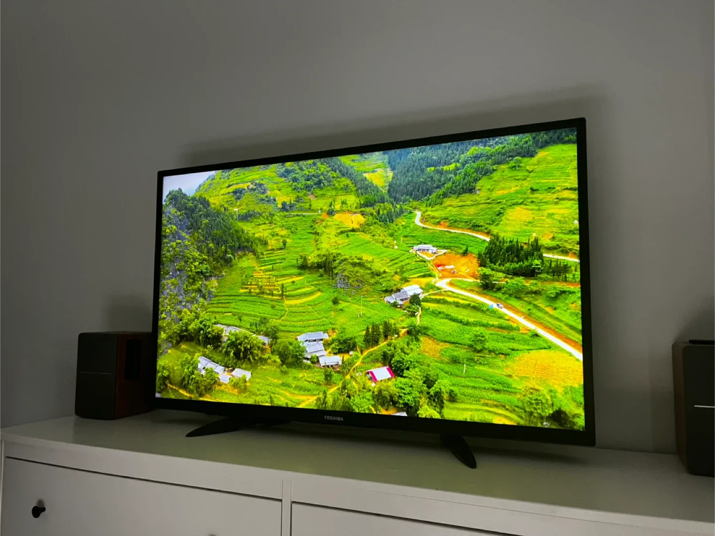 Toshiba 50-inch 4K Ultra HD Smart LED TV image indicator(4)