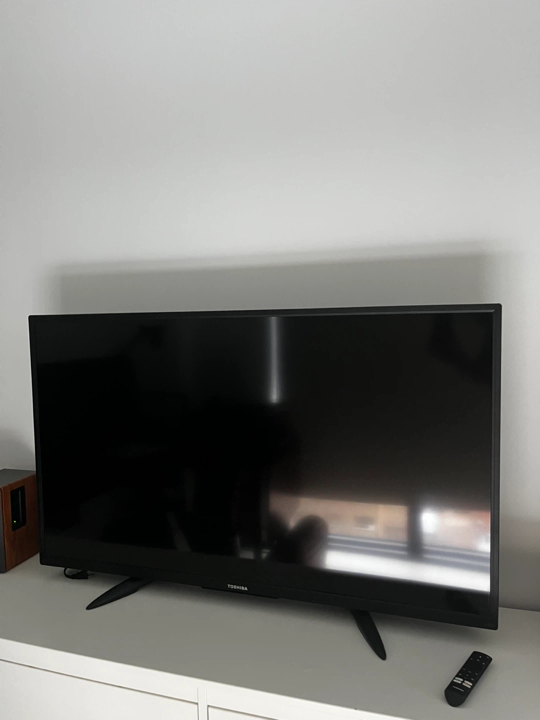 Toshiba 50-inch 4K Ultra HD Smart LED TV - photo 3