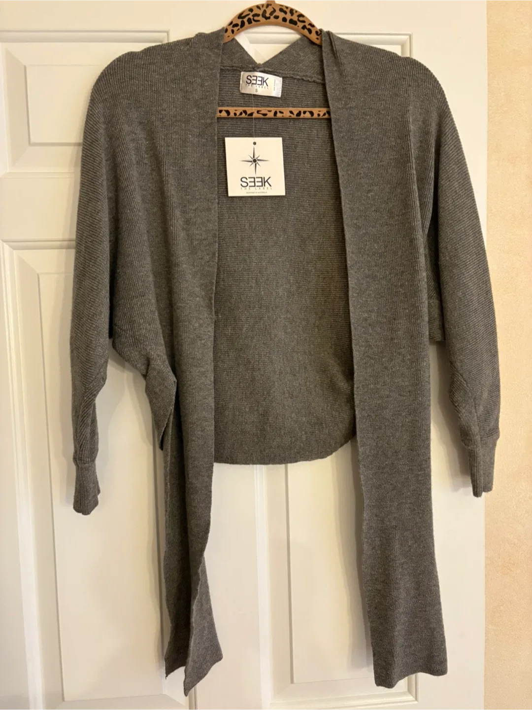 SEEK The Label Gray Cardigan - Size S image indicator(2)