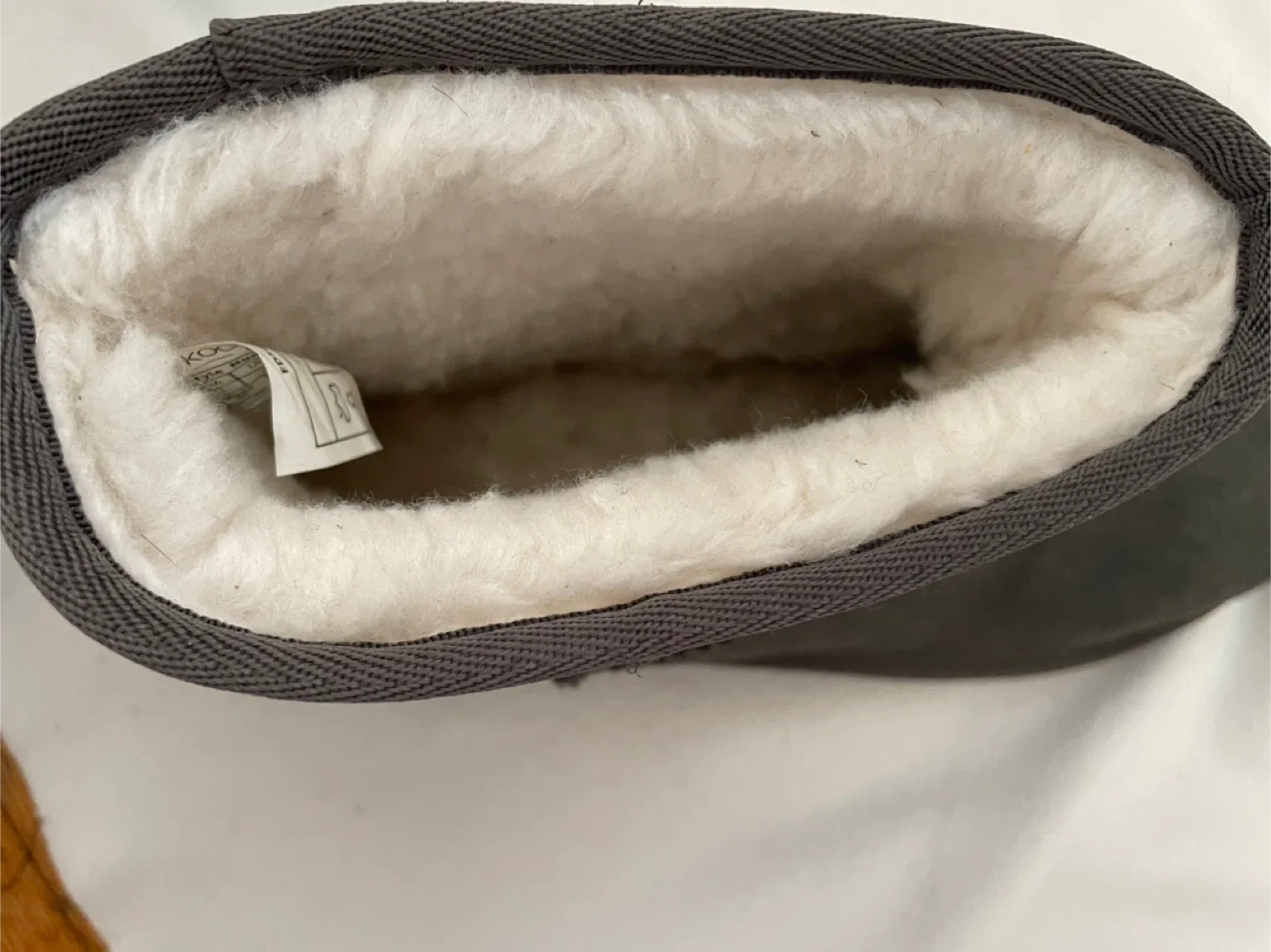 UGG Women's Mini Boot Size 7 Gray image indicator(2)