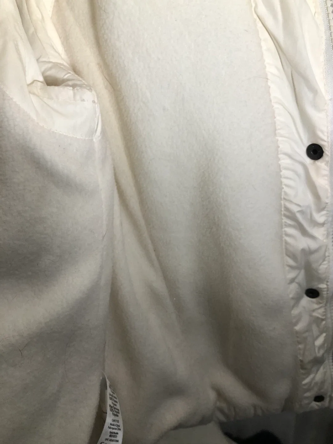 Women’s White Puffer Vest. Size XL. image indicator(5)