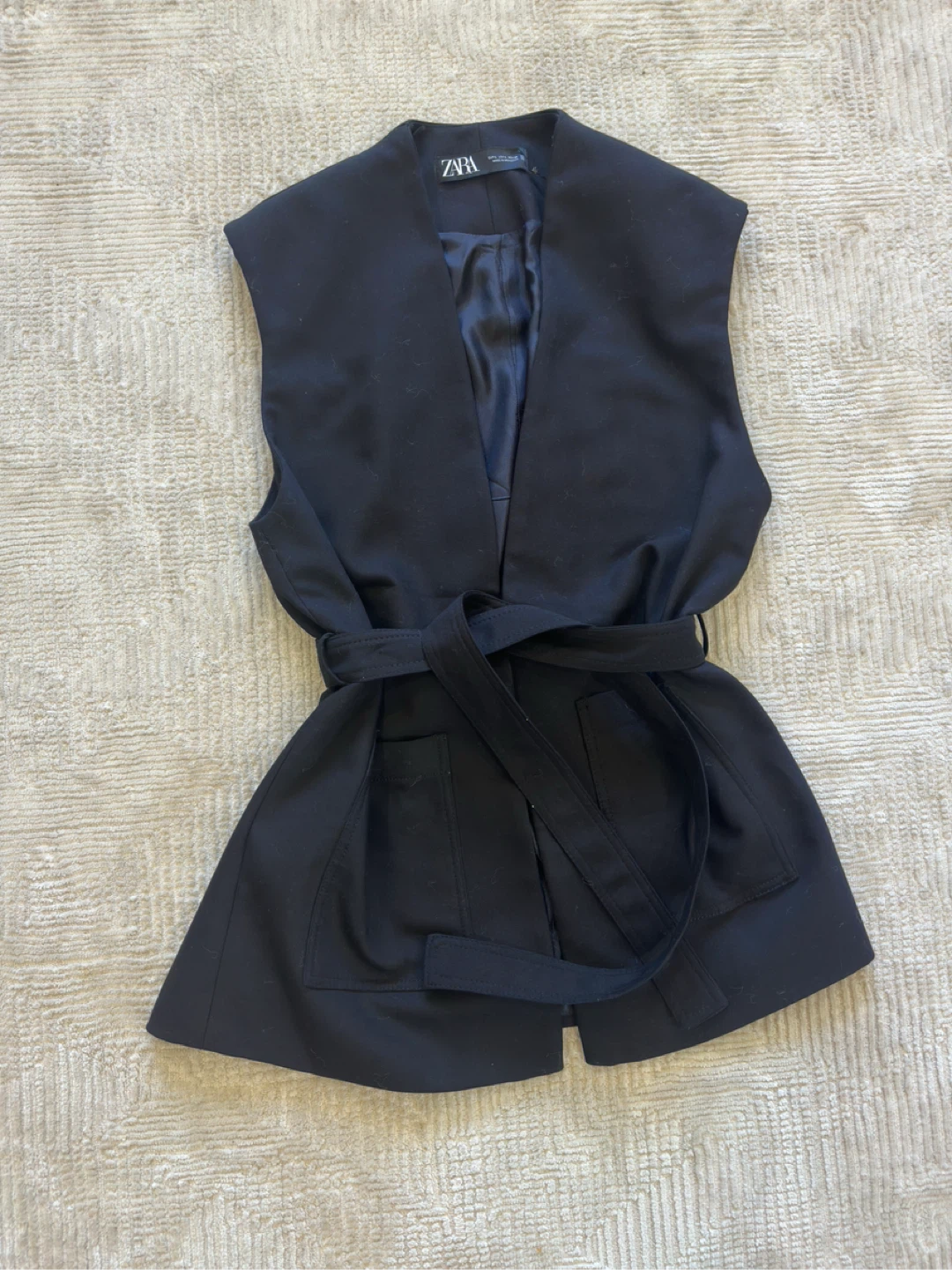 New Zara Black Sleeveless Blazer Vest - Size L