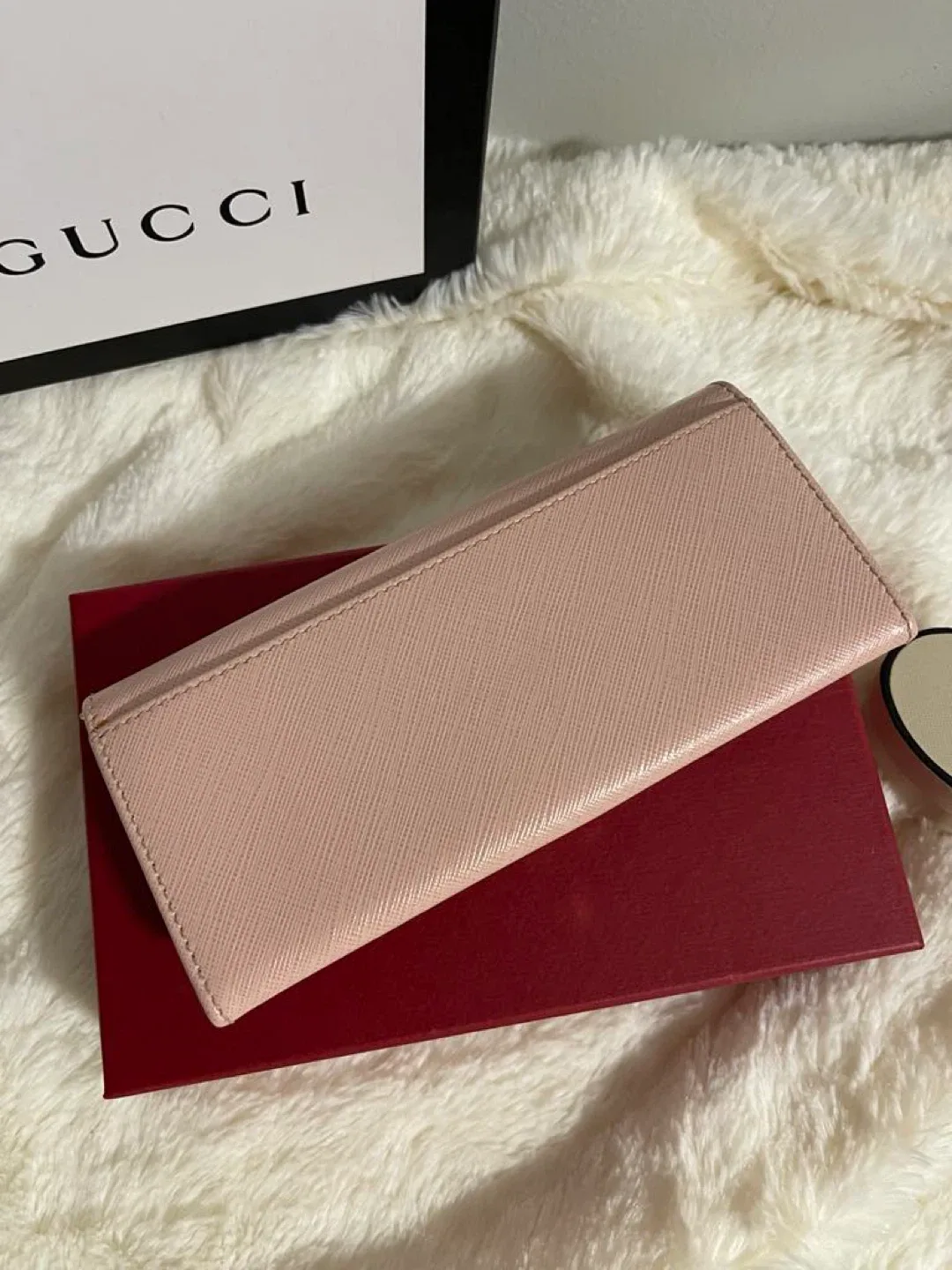 💯% Authentic Salvatore Ferragamo Pink Ms. VARA BOW image indicator(6)